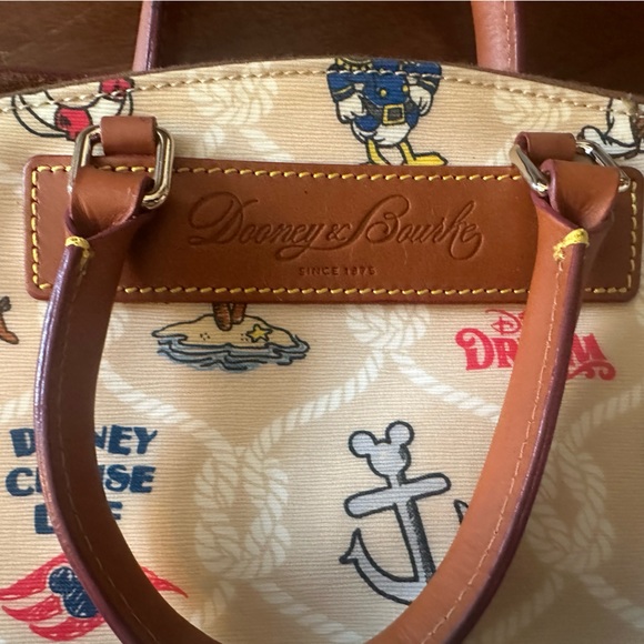 Dooney&Bourke Disney 2011 Cruiseline collectors satchel with strap NWT - Picture 6 of 11